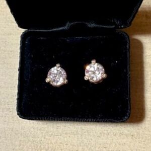 JUDITH RIPKA NWT 14K Rose Gold Clad 3ct 💎 100 Facet Stud Earrings